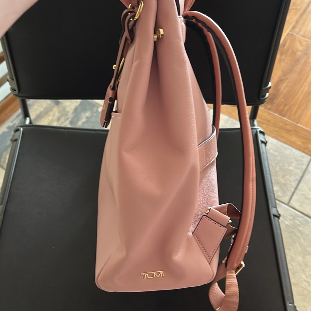NWOT TUMI Pink and Brown Leather Backpack with Gold Clasp - Picture 7 of 12